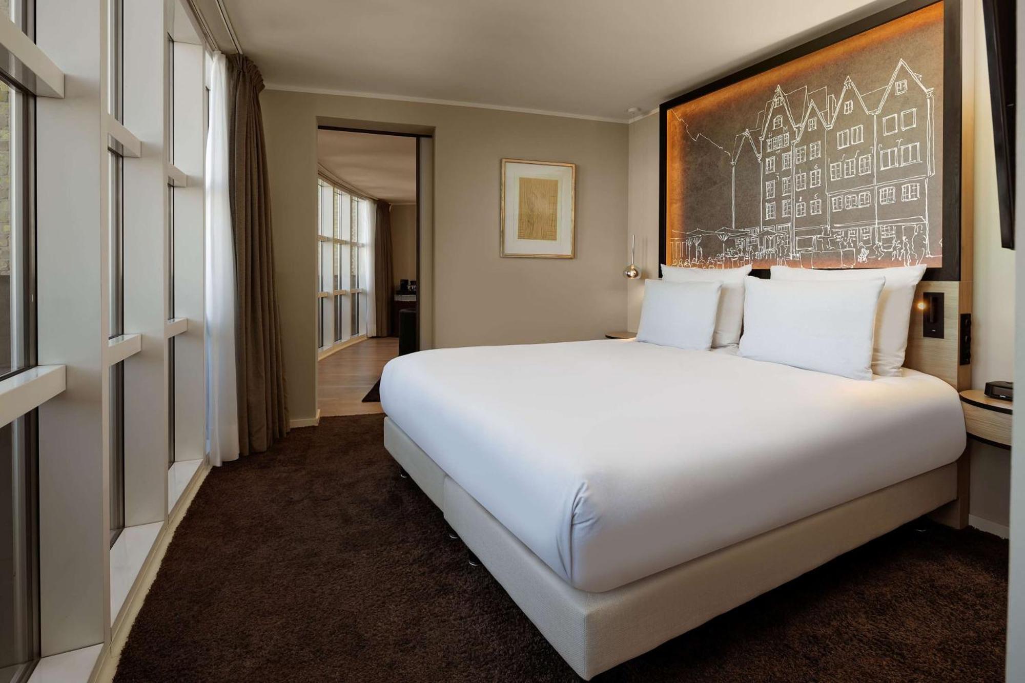 Wasserturm Cologne, Curio Collection By Hilton Cologne